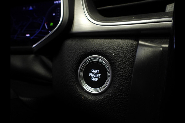 Renault Captur 1.3 TCe 140PK Intens NAVI/CAMERA/TREKHAAK/18"LMV!