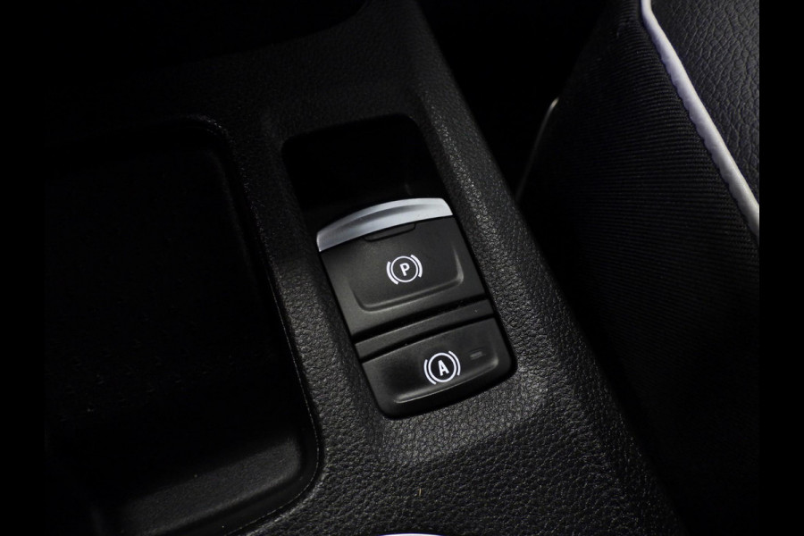 Renault Captur 1.3 TCe 140PK Intens NAVI/CAMERA/TREKHAAK/18"LMV!