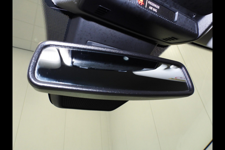 Renault Captur 1.3 TCe 140PK Intens NAVI/CAMERA/TREKHAAK/18"LMV!