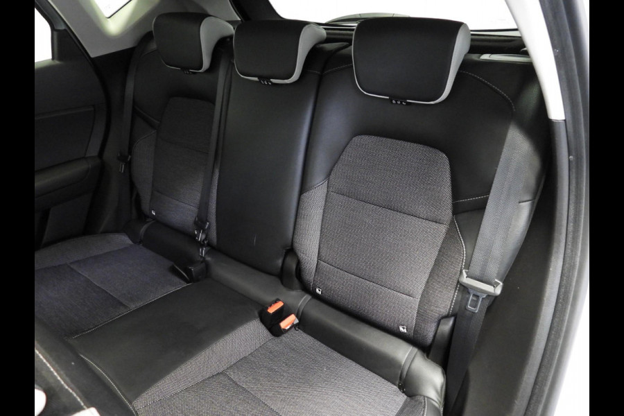 Renault Captur 1.3 TCe 140PK Intens NAVI/CAMERA/TREKHAAK/18"LMV!