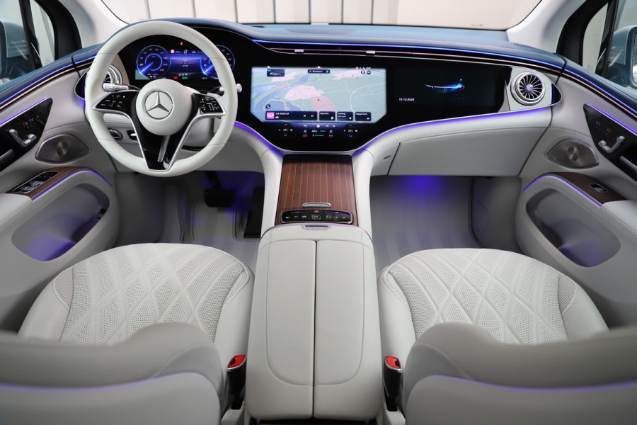 Mercedes-Benz EQS SUV 450+ AMG 108 kWh | 360PK | Massage | Achterasbesturing | Head-up | Luchtvering | Sfeerverlichting | Burmester | Leder exclusief Mercedes-Benz EQS SUV 450+ AMG 108 kWh | 360PK | Massage | Achterasbesturing | Head-up | Luchtvering | Sfeerverlichting | Burmester | Leder exclusief