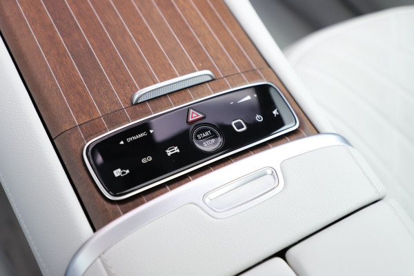 Mercedes-Benz EQS SUV 450+ AMG 108 kWh | 360PK | Massage | Achterasbesturing | Head-up | Luchtvering | Sfeerverlichting | Burmester | Leder exclusief Mercedes-Benz EQS SUV 450+ AMG 108 kWh | 360PK | Massage | Achterasbesturing | Head-up | Luchtvering | Sfeerverlichting | Burmester | Leder exclusief