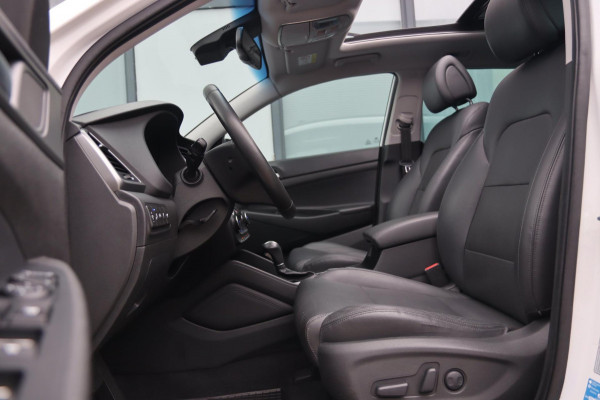 Hyundai Tucson 1.6 T-GDi Premium 4WD / PANODAK / KEYLESS / CAMERA / DODEHOEK