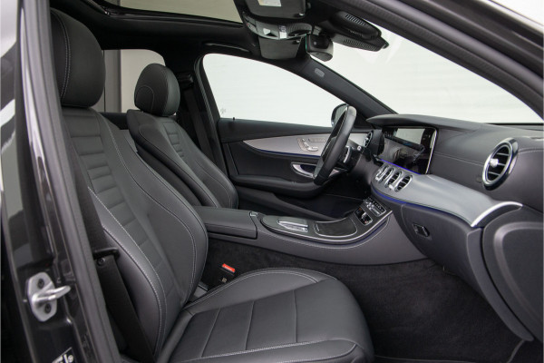 Mercedes-Benz E-Klasse 300 e AMG Premium Plus, Nightpakket, Pano, Leder, Burmester, Widescreen, Memory, 2023 Mercedes-Benz E-Klasse 300 e AMG Premium Plus, Nightpakket, Pano, Leder, Burmester, Widescreen, Memory, 2023