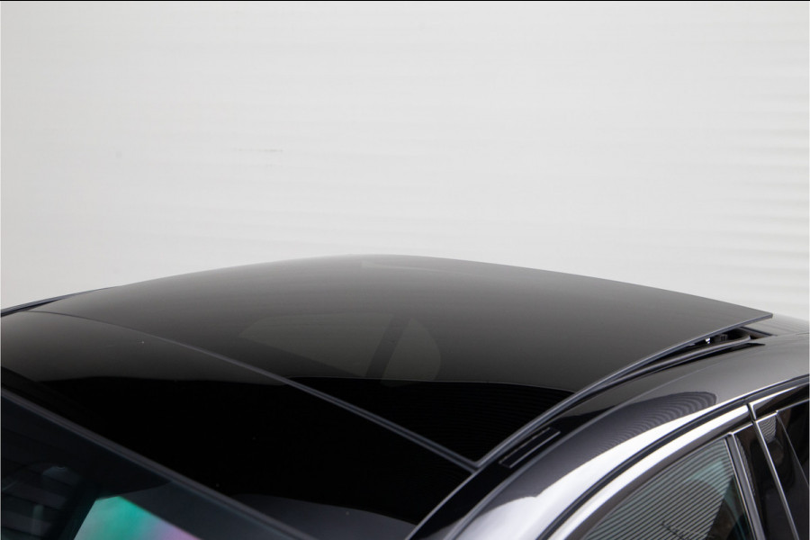 Mercedes-Benz E-Klasse 300 e AMG Premium Plus, Nightpakket, Pano, Leder, Burmester, Widescreen, Memory, 2023 Mercedes-Benz E-Klasse 300 e AMG Premium Plus, Nightpakket, Pano, Leder, Burmester, Widescreen, Memory, 2023