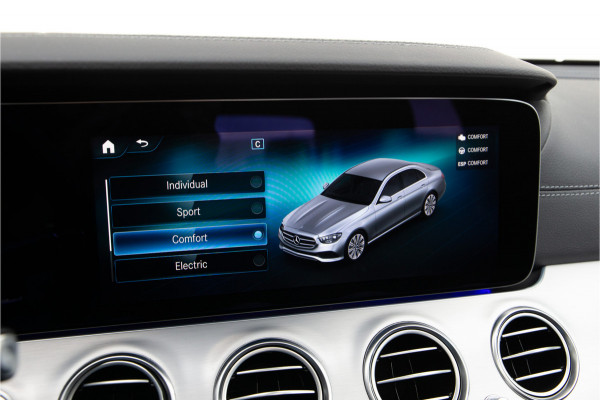 Mercedes-Benz E-Klasse 300 e AMG Premium Plus, Nightpakket, Pano, Leder, Burmester, Widescreen, Memory, 2023 Mercedes-Benz E-Klasse 300 e AMG Premium Plus, Nightpakket, Pano, Leder, Burmester, Widescreen, Memory, 2023