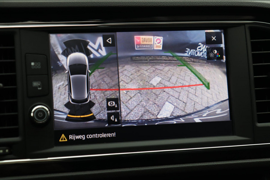 Seat Leon 1.4 EcoTSI FR / PANODAK / CAMERA / LED / CARPLAY / STOELVERW Seat Leon 1.4 EcoTSI FR / PANODAK / CAMERA / LED / CARPLAY / STOELVERW