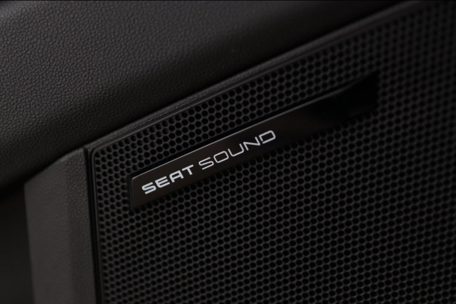 Seat Leon 1.4 EcoTSI FR / PANODAK / CAMERA / LED / CARPLAY / STOELVERW Seat Leon 1.4 EcoTSI FR / PANODAK / CAMERA / LED / CARPLAY / STOELVERW