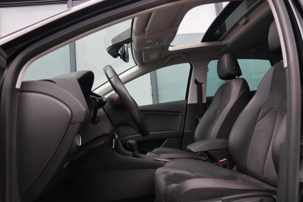 Seat Leon 1.4 EcoTSI FR / PANODAK / CAMERA / LED / CARPLAY / STOELVERW Seat Leon 1.4 EcoTSI FR / PANODAK / CAMERA / LED / CARPLAY / STOELVERW