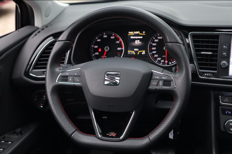 Seat Leon 1.4 EcoTSI FR / PANODAK / CAMERA / LED / CARPLAY / STOELVERW Seat Leon 1.4 EcoTSI FR / PANODAK / CAMERA / LED / CARPLAY / STOELVERW