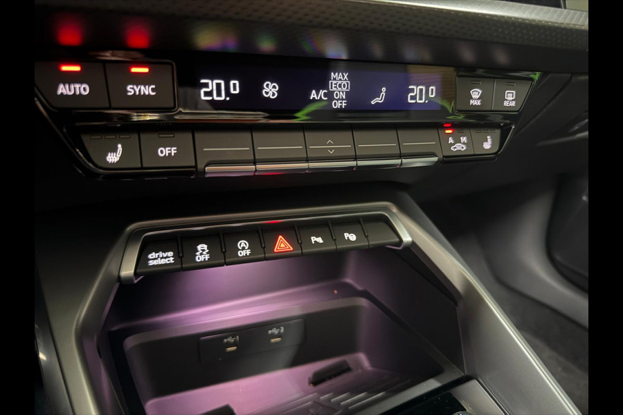 Audi RS3 2.5TFSI quattro| Akra | PPF | Keramisch | RS-Design pakket + | RS-Dynamic pakket plus | Audi Garantie | BOM VOL! | Audi RS3 2.5TFSI quattro| Akra | PPF | Keramisch | RS-Design pakket + | RS-Dynamic pakket plus | Audi Garantie | BOM VOL! |