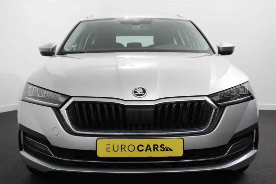 Škoda Octavia Combi 1.0 e-TSI 110pk MHEV DSG Style | Navigatie | Apple Carplay/Android Auto | Parkeersensor achter | Camera | Adaptive Cruise Control | Stoelverwarming | Ledverlichting | Climate Control Škoda Octavia Combi 1.0 e-TSI 110pk MHEV DSG Style | Navigatie | Apple Carplay/Android Auto | Parkeersensor achter | Camera | Adaptive Cruise Control | Stoelverwarming | Ledverlichting | Climate Control