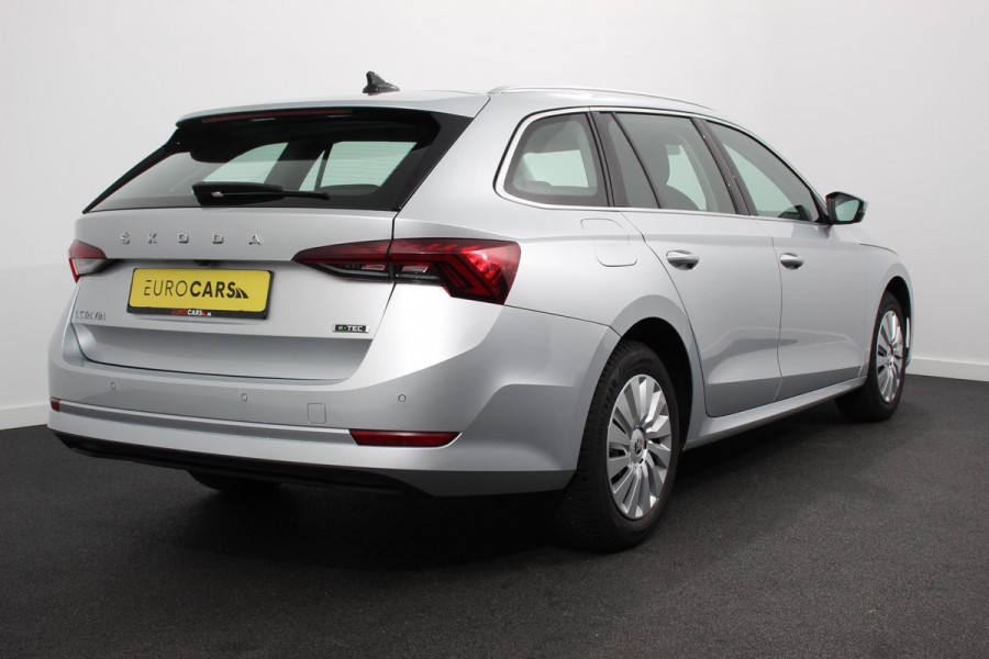 Škoda Octavia Combi 1.0 e-TSI 110pk MHEV DSG Style | Navigatie | Apple Carplay/Android Auto | Parkeersensor achter | Camera | Adaptive Cruise Control | Stoelverwarming | Ledverlichting | Climate Control Škoda Octavia Combi 1.0 e-TSI 110pk MHEV DSG Style | Navigatie | Apple Carplay/Android Auto | Parkeersensor achter | Camera | Adaptive Cruise Control | Stoelverwarming | Ledverlichting | Climate Control