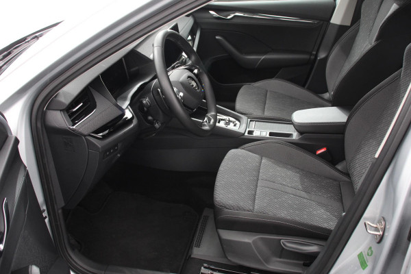 Škoda Octavia Combi 1.0 e-TSI 110pk MHEV DSG Style | Navigatie | Apple Carplay/Android Auto | Parkeersensor achter | Camera | Adaptive Cruise Control | Stoelverwarming | Ledverlichting | Climate Control Škoda Octavia Combi 1.0 e-TSI 110pk MHEV DSG Style | Navigatie | Apple Carplay/Android Auto | Parkeersensor achter | Camera | Adaptive Cruise Control | Stoelverwarming | Ledverlichting | Climate Control