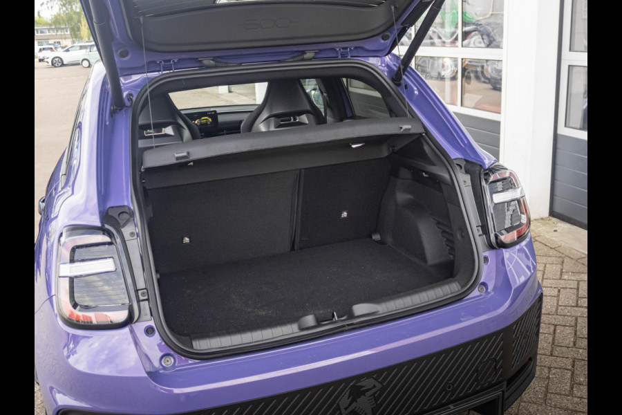 Abarth 600e Scorpionissima 54 kWh | 17%  Bijtelling Abarth 600e Scorpionissima 54 kWh | 17%  Bijtelling