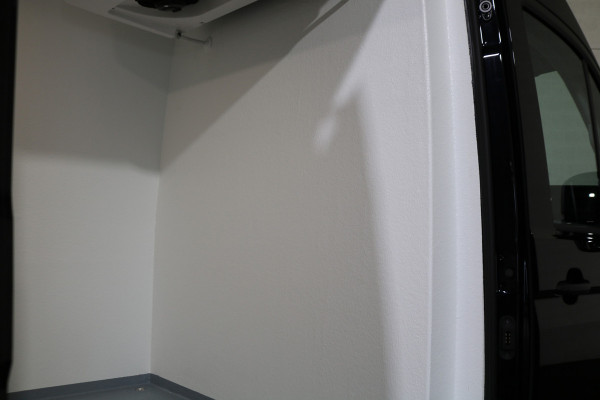 Volkswagen Crafter 2.0 TDI 140pk L3 H3 Automaat Koelwagen Vrieswagen -20 Dag en Nacht