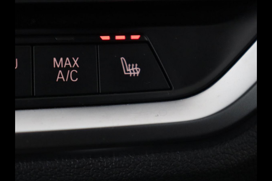 BMW 3 Serie Touring 330e | Trekhaak | Half Leder | Stoel & Stuurverwarming | Sfeerverlichting | Carplay | Sportstoelen | Navigatie | Cruise Control | Parkeerhulp | Live Cockpit | PHEV | Plug In BMW 3 Serie Touring 330e | Trekhaak | Half Leder | Stoel & Stuurverwarming | Sfeerverlichting | Carplay | Sportstoelen | Navigatie | Cruise Control | Parkeerhulp | Live Cockpit | PHEV | Plug In