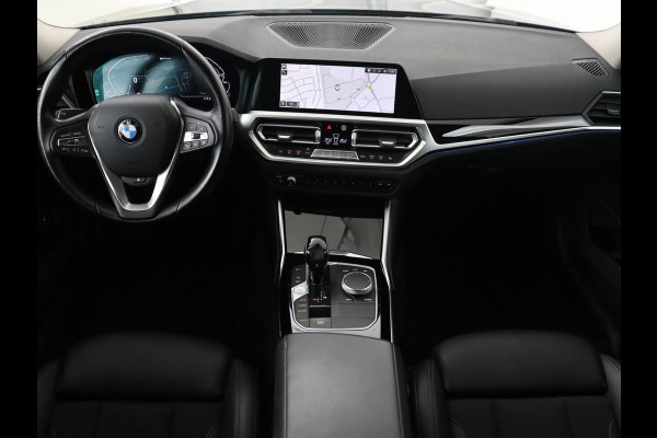 BMW 3 Serie Touring 330e | Trekhaak | Half Leder | Stoel & Stuurverwarming | Sfeerverlichting | Carplay | Sportstoelen | Navigatie | Cruise Control | Parkeerhulp | Live Cockpit | PHEV | Plug In BMW 3 Serie Touring 330e | Trekhaak | Half Leder | Stoel & Stuurverwarming | Sfeerverlichting | Carplay | Sportstoelen | Navigatie | Cruise Control | Parkeerhulp | Live Cockpit | PHEV | Plug In