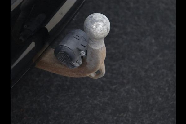 BMW 3 Serie Touring 330e | Trekhaak | Half Leder | Stoel & Stuurverwarming | Sfeerverlichting | Carplay | Sportstoelen | Navigatie | Cruise Control | Parkeerhulp | Live Cockpit | PHEV | Plug In BMW 3 Serie Touring 330e | Trekhaak | Half Leder | Stoel & Stuurverwarming | Sfeerverlichting | Carplay | Sportstoelen | Navigatie | Cruise Control | Parkeerhulp | Live Cockpit | PHEV | Plug In