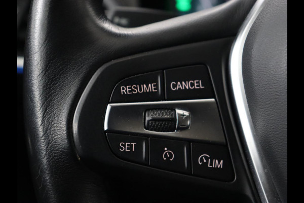 BMW 3 Serie Touring 330e | Trekhaak | Half Leder | Stoel & Stuurverwarming | Sfeerverlichting | Carplay | Sportstoelen | Navigatie | Cruise Control | Parkeerhulp | Live Cockpit | PHEV | Plug In BMW 3 Serie Touring 330e | Trekhaak | Half Leder | Stoel & Stuurverwarming | Sfeerverlichting | Carplay | Sportstoelen | Navigatie | Cruise Control | Parkeerhulp | Live Cockpit | PHEV | Plug In