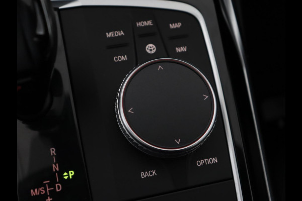 BMW 3 Serie Touring 330e | Trekhaak | Half Leder | Stoel & Stuurverwarming | Sfeerverlichting | Carplay | Sportstoelen | Navigatie | Cruise Control | Parkeerhulp | Live Cockpit | PHEV | Plug In BMW 3 Serie Touring 330e | Trekhaak | Half Leder | Stoel & Stuurverwarming | Sfeerverlichting | Carplay | Sportstoelen | Navigatie | Cruise Control | Parkeerhulp | Live Cockpit | PHEV | Plug In