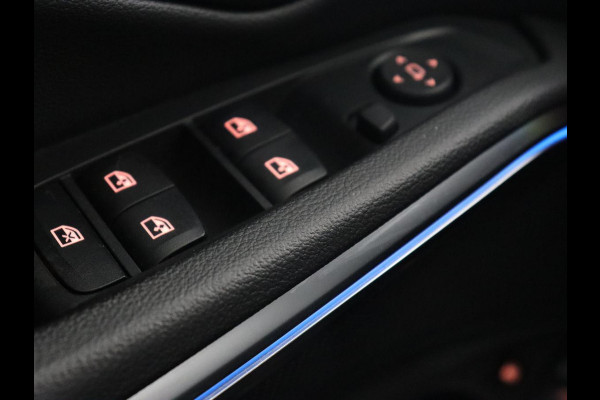 BMW 3 Serie Touring 330e | Trekhaak | Half Leder | Stoel & Stuurverwarming | Sfeerverlichting | Carplay | Sportstoelen | Navigatie | Cruise Control | Parkeerhulp | Live Cockpit | PHEV | Plug In BMW 3 Serie Touring 330e | Trekhaak | Half Leder | Stoel & Stuurverwarming | Sfeerverlichting | Carplay | Sportstoelen | Navigatie | Cruise Control | Parkeerhulp | Live Cockpit | PHEV | Plug In