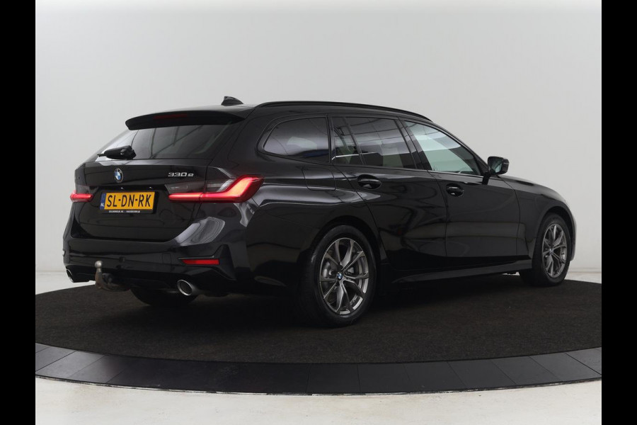 BMW 3 Serie Touring 330e | Trekhaak | Half Leder | Stoel & Stuurverwarming | Sfeerverlichting | Carplay | Sportstoelen | Navigatie | Cruise Control | Parkeerhulp | Live Cockpit | PHEV | Plug In BMW 3 Serie Touring 330e | Trekhaak | Half Leder | Stoel & Stuurverwarming | Sfeerverlichting | Carplay | Sportstoelen | Navigatie | Cruise Control | Parkeerhulp | Live Cockpit | PHEV | Plug In