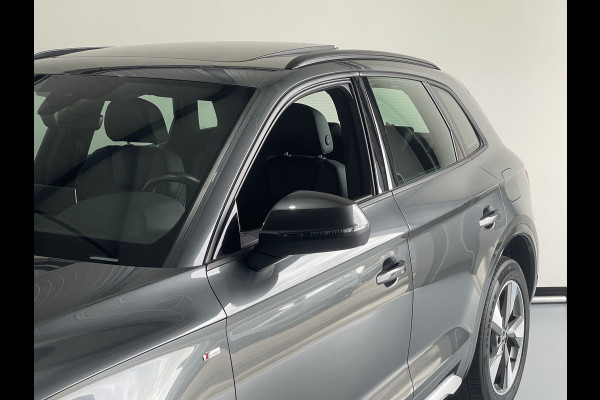 Audi Q5 50 TFSI e S edition Automaat / Panorama dak / trekhaak Audi Q5 50 TFSI e S edition Automaat / Panorama dak / trekhaak