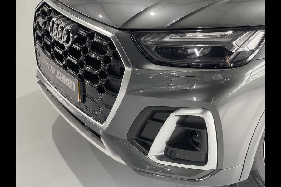 Audi Q5 50 TFSI e S edition Automaat / Panorama dak / trekhaak Audi Q5 50 TFSI e S edition Automaat / Panorama dak / trekhaak