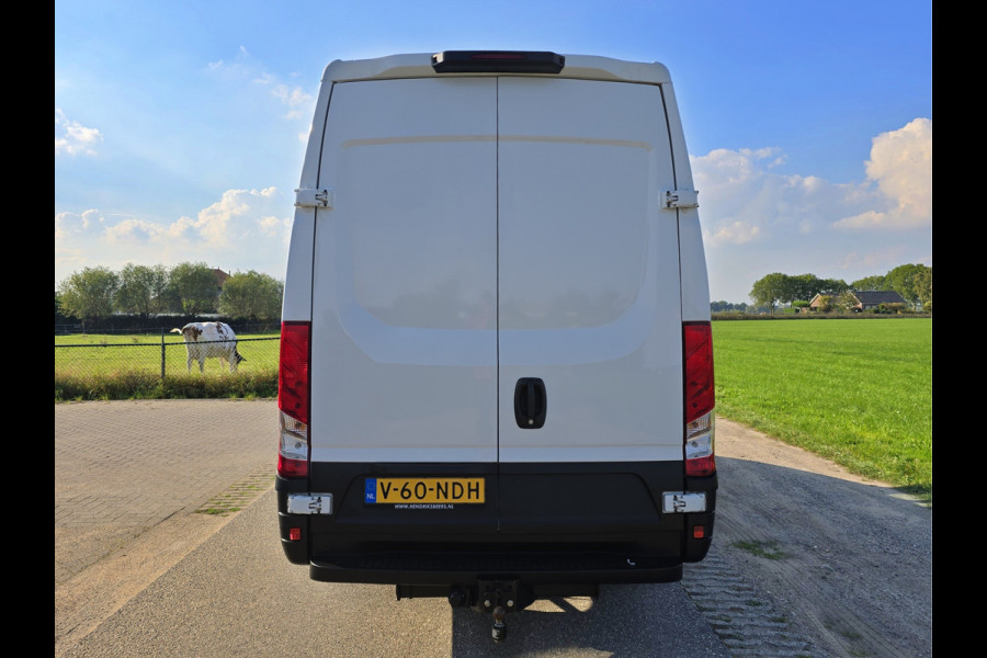 Iveco Daily 35S14V 2.3 352L H2 L2L H2 - 140 Pk - Euro 6 - Airco - Cruise Control Iveco Daily 35S14V 2.3 352L H2 L2L H2 - 140 Pk - Euro 6 - Airco - Cruise Control