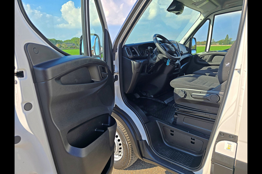 Iveco Daily 35S14V 2.3 352L H2 L2L H2 - 140 Pk - Euro 6 - Airco - Cruise Control Iveco Daily 35S14V 2.3 352L H2 L2L H2 - 140 Pk - Euro 6 - Airco - Cruise Control