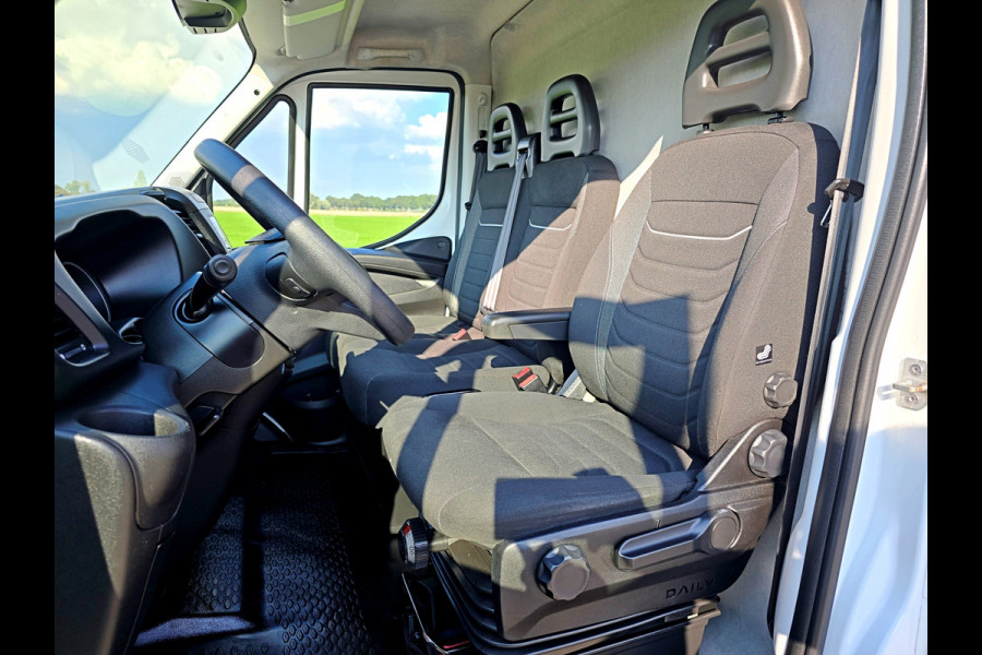 Iveco Daily 35S14V 2.3 352L H2 L2L H2 - 140 Pk - Euro 6 - Airco - Cruise Control Iveco Daily 35S14V 2.3 352L H2 L2L H2 - 140 Pk - Euro 6 - Airco - Cruise Control
