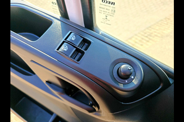 Iveco Daily 35S14V 2.3 352L H2 L2L H2 - 140 Pk - Euro 6 - Airco - Cruise Control Iveco Daily 35S14V 2.3 352L H2 L2L H2 - 140 Pk - Euro 6 - Airco - Cruise Control