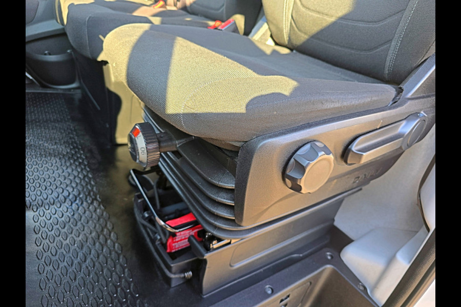 Iveco Daily 35S14V 2.3 352L H2 L2L H2 - 140 Pk - Euro 6 - Airco - Cruise Control Iveco Daily 35S14V 2.3 352L H2 L2L H2 - 140 Pk - Euro 6 - Airco - Cruise Control