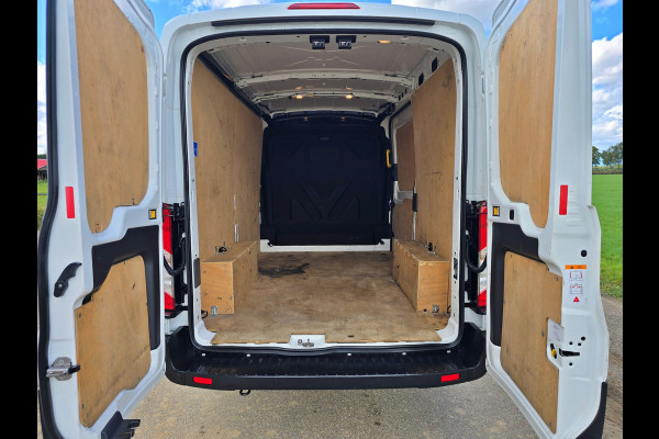 Ford Transit 350 2.0 TDCI L2 H2 - 130 Pk - Euro 6 - Airco - Cruise Control Ford Transit 350 2.0 TDCI L2 H2 - 130 Pk - Euro 6 - Airco - Cruise Control