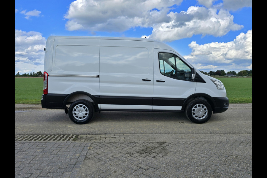 Ford Transit 350 2.0 TDCI L2 H2 - 130 Pk - Euro 6 - Airco - Cruise Control Ford Transit 350 2.0 TDCI L2 H2 - 130 Pk - Euro 6 - Airco - Cruise Control