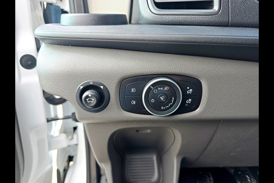 Ford Transit 350 2.0 TDCI L2 H2 - 130 Pk - Euro 6 - Airco - Cruise Control Ford Transit 350 2.0 TDCI L2 H2 - 130 Pk - Euro 6 - Airco - Cruise Control
