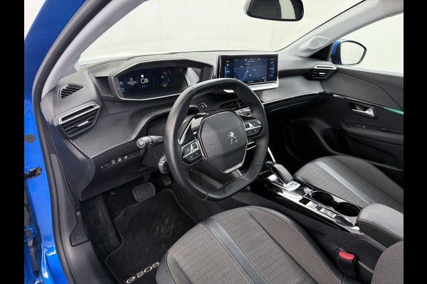 Peugeot e-208 EV Allure 50kWh Pano-dak Adaptieve Cruise Control 360°Camera Navi Ecc Stoelverwarming Apple Carplay Android Auto DAB+ Lane Assist Keyless Led Pdc 1e Eigenaar 100% Dealeronderhouden Origineel Nederlandse Auto