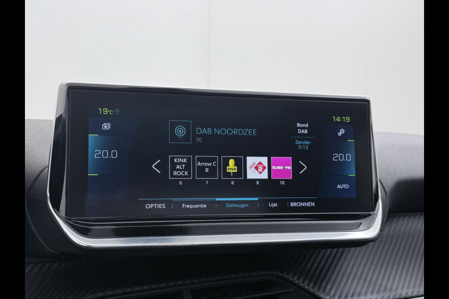 Peugeot e-208 EV Allure 50kWh Pano-dak Adaptieve Cruise Control 360°Camera Navi Ecc Stoelverwarming Apple Carplay Android Auto DAB+ Lane Assist Keyless Led Pdc 1e Eigenaar 100% Dealeronderhouden Origineel Nederlandse Auto