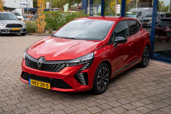 Renault Clio 1.0 TCe 90 GPF techno | Prijs rijklaar incl. 12 mnd garantie | 360 Camera Pdc Navi Led Clima Renault Clio 1.0 TCe 90 GPF techno | Prijs rijklaar incl. 12 mnd garantie | 360 Camera Pdc Navi Led Clima