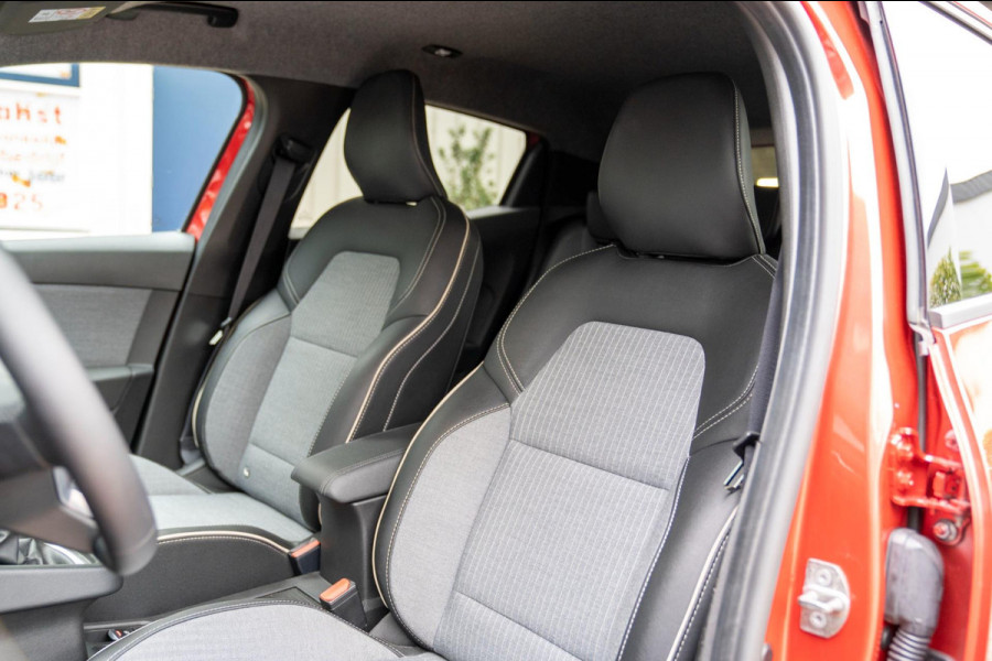 Renault Clio 1.0 TCe 90 GPF techno | Prijs rijklaar incl. 12 mnd garantie | 360 Camera Pdc Navi Led Clima Renault Clio 1.0 TCe 90 GPF techno | Prijs rijklaar incl. 12 mnd garantie | 360 Camera Pdc Navi Led Clima