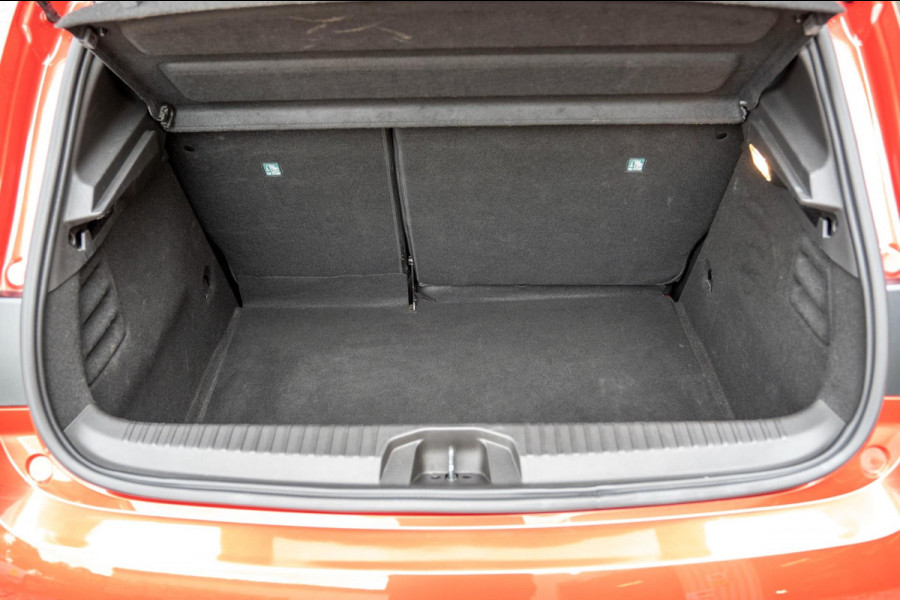 Renault Clio 1.0 TCe 90 GPF techno | Prijs rijklaar incl. 12 mnd garantie | 360 Camera Pdc Navi Led Clima Renault Clio 1.0 TCe 90 GPF techno | Prijs rijklaar incl. 12 mnd garantie | 360 Camera Pdc Navi Led Clima