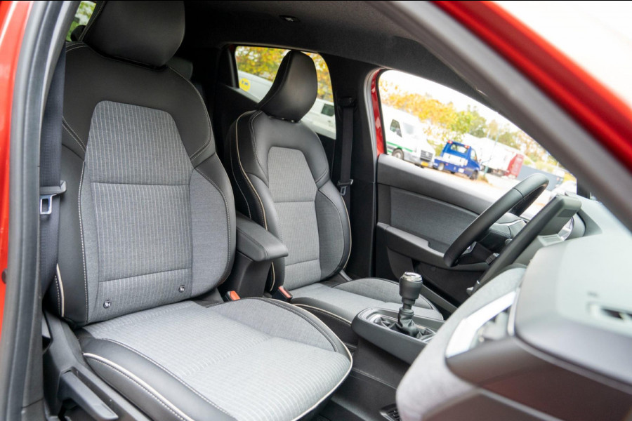 Renault Clio 1.0 TCe 90 GPF techno | Prijs rijklaar incl. 12 mnd garantie | 360 Camera Pdc Navi Led Clima Renault Clio 1.0 TCe 90 GPF techno | Prijs rijklaar incl. 12 mnd garantie | 360 Camera Pdc Navi Led Clima