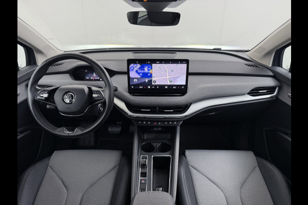 Škoda ENYAQ iV 80 SOH 94% Pano-dak Trekhaak W-pomp Adaptieve Cruise Control Camera Apple Carplay Android Auto Navi Ecc Pdc Stuur+Stoelverwarming Lmv 20" Mirrorlink DAB Led Matrix Elek.Achterklep Ecc-Achter Zeer complete Enyaq!
