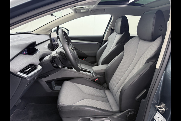 Škoda ENYAQ iV 80 SOH 94% Pano-dak Trekhaak W-pomp Adaptieve Cruise Control Camera Apple Carplay Android Auto Navi Ecc Pdc Stuur+Stoelverwarming Lmv 20" Mirrorlink DAB Led Matrix Elek.Achterklep Ecc-Achter Zeer complete Enyaq!