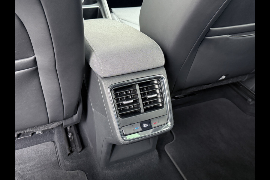 Škoda ENYAQ iV 80 SOH 94% Pano-dak Trekhaak W-pomp Adaptieve Cruise Control Camera Apple Carplay Android Auto Navi Ecc Pdc Stuur+Stoelverwarming Lmv 20" Mirrorlink DAB Led Matrix Elek.Achterklep Ecc-Achter Zeer complete Enyaq!