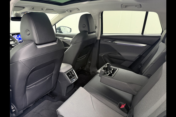 Škoda ENYAQ iV 80 SOH 94% Pano-dak Trekhaak W-pomp Adaptieve Cruise Control Camera Apple Carplay Android Auto Navi Ecc Pdc Stuur+Stoelverwarming Lmv 20" Mirrorlink DAB Led Matrix Elek.Achterklep Ecc-Achter Zeer complete Enyaq!
