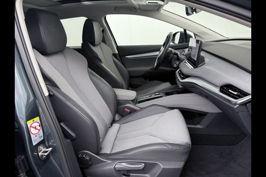 Škoda ENYAQ iV 80 SOH 94% Pano-dak Trekhaak W-pomp Adaptieve Cruise Control Camera Apple Carplay Android Auto Navi Ecc Pdc Stuur+Stoelverwarming Lmv 20" Mirrorlink DAB Led Matrix Elek.Achterklep Ecc-Achter Zeer complete Enyaq!