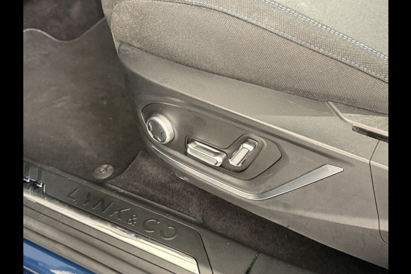 Lynk & Co 01 PHEV AUT-7 261pk Pano-Schuifdak Lmv 20" 360°Camera Apple Carplay Android Auto Adap.Cruise Navi Pdc Ecc Keyless Led Plug-In Hybri Elek.Memory.Stoel File assistent Dodehoek detector Elektrisch bedienbare achterklep Rijstrooksensor Wifi Verkeersbord detectie 425Nm koppel 3,7kw laadvermogen €41.883 Nieuwprijs Lynk & Co 01 PHEV AUT-7 261pk Pano-Schuifdak Lmv 20" 360°Camera Apple Carplay Android Auto Adap.Cruise Navi Pdc Ecc Keyless Led Plug-In Hybri Elek.Memory.Stoel File assistent Dodehoek detector Elektrisch bedienbare achterklep Rijstrooksensor Wifi Verkeersbord detectie 425Nm koppel 3,7kw laadvermogen €41.883 Nieuwprijs