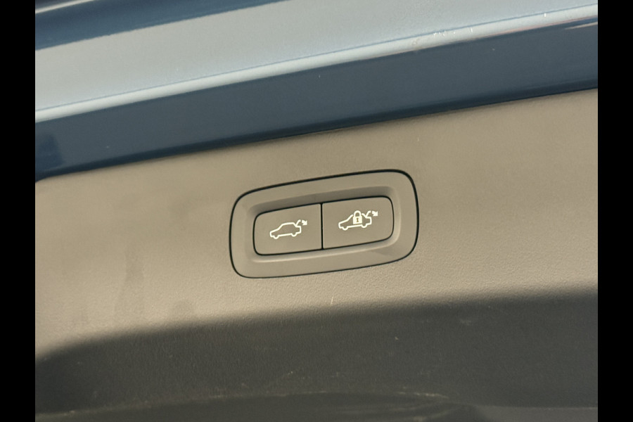 Lynk & Co 01 PHEV AUT-7 261pk Pano-Schuifdak Lmv 20" 360°Camera Apple Carplay Android Auto Adap.Cruise Navi Pdc Ecc Keyless Led Plug-In Hybri Elek.Memory.Stoel File assistent Dodehoek detector Elektrisch bedienbare achterklep Rijstrooksensor Wifi Verkeersbord detectie 425Nm koppel 3,7kw laadvermogen €41.883 Nieuwprijs Lynk & Co 01 PHEV AUT-7 261pk Pano-Schuifdak Lmv 20" 360°Camera Apple Carplay Android Auto Adap.Cruise Navi Pdc Ecc Keyless Led Plug-In Hybri Elek.Memory.Stoel File assistent Dodehoek detector Elektrisch bedienbare achterklep Rijstrooksensor Wifi Verkeersbord detectie 425Nm koppel 3,7kw laadvermogen €41.883 Nieuwprijs